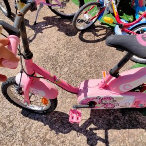 bici 12 pollici con rotine rosa